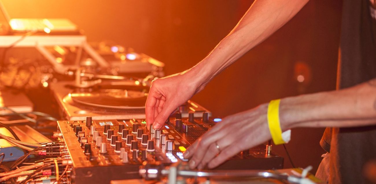 kraken-krew-glazart-paris-villette-club-live-music-underground-night-techno-trance-hardcore-rock-metal